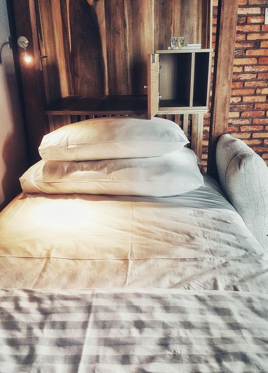 Della Boutique Hotel Хошимін Екстер'єр фото