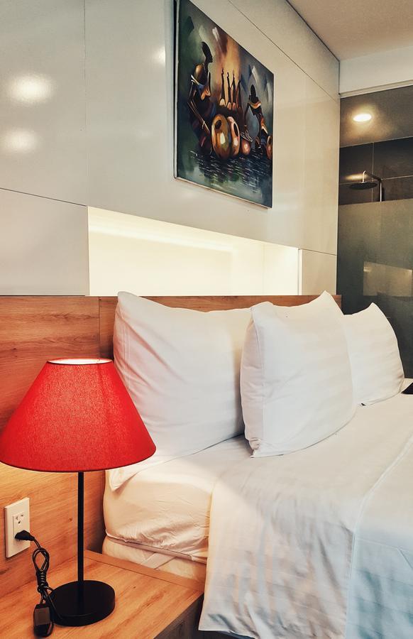Della Boutique Hotel Хошимін Екстер'єр фото